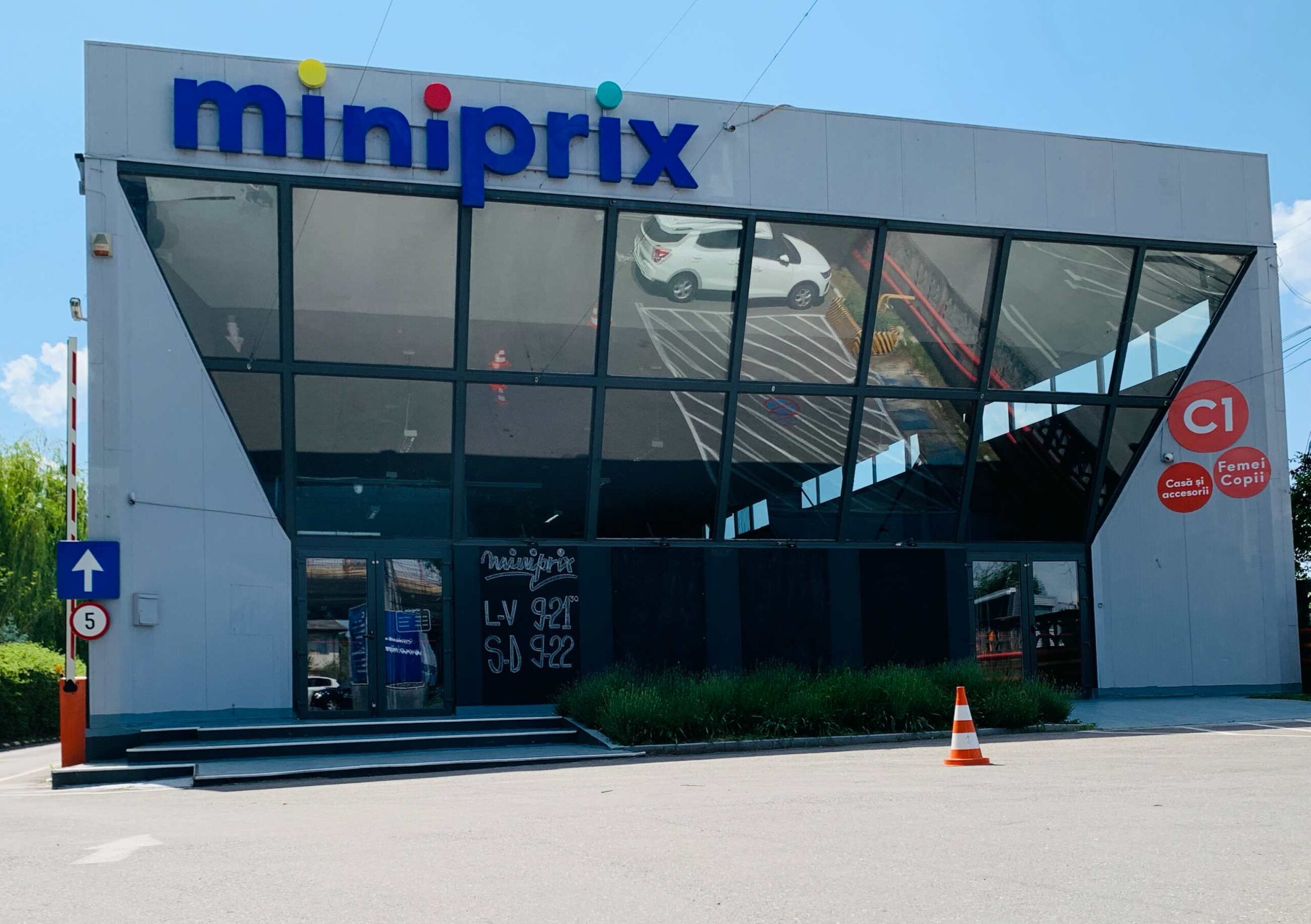 Miniprix: Clienții nu mai comandă atât de mult din impuls. Coșul de cumpărături a crescut cu circa 12% Miniprix: Clienții nu mai comandă atât de mult din impuls. Coșul de cumpărături a crescut cu circa 12%